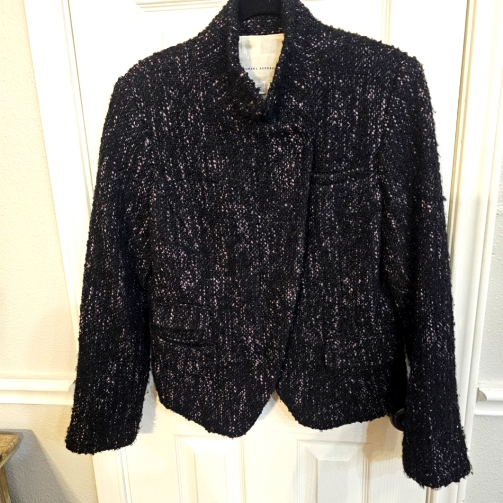 Short wool women's coat by Banana Republic